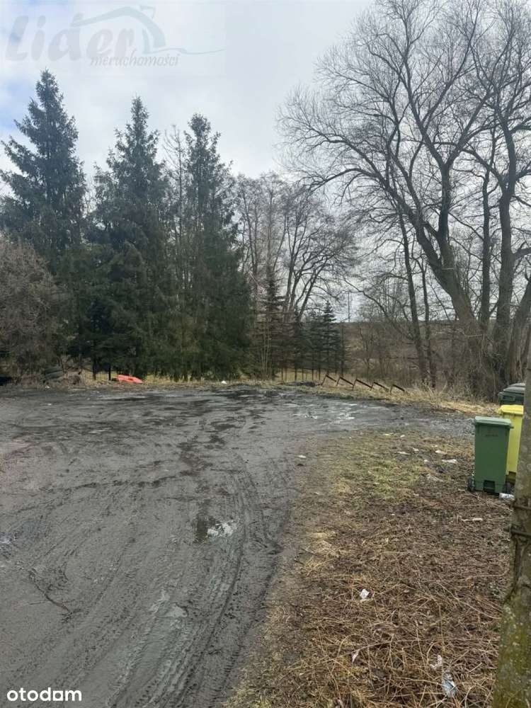 Sklep w centrum Konopnicy koło Urzędu Gminy-5