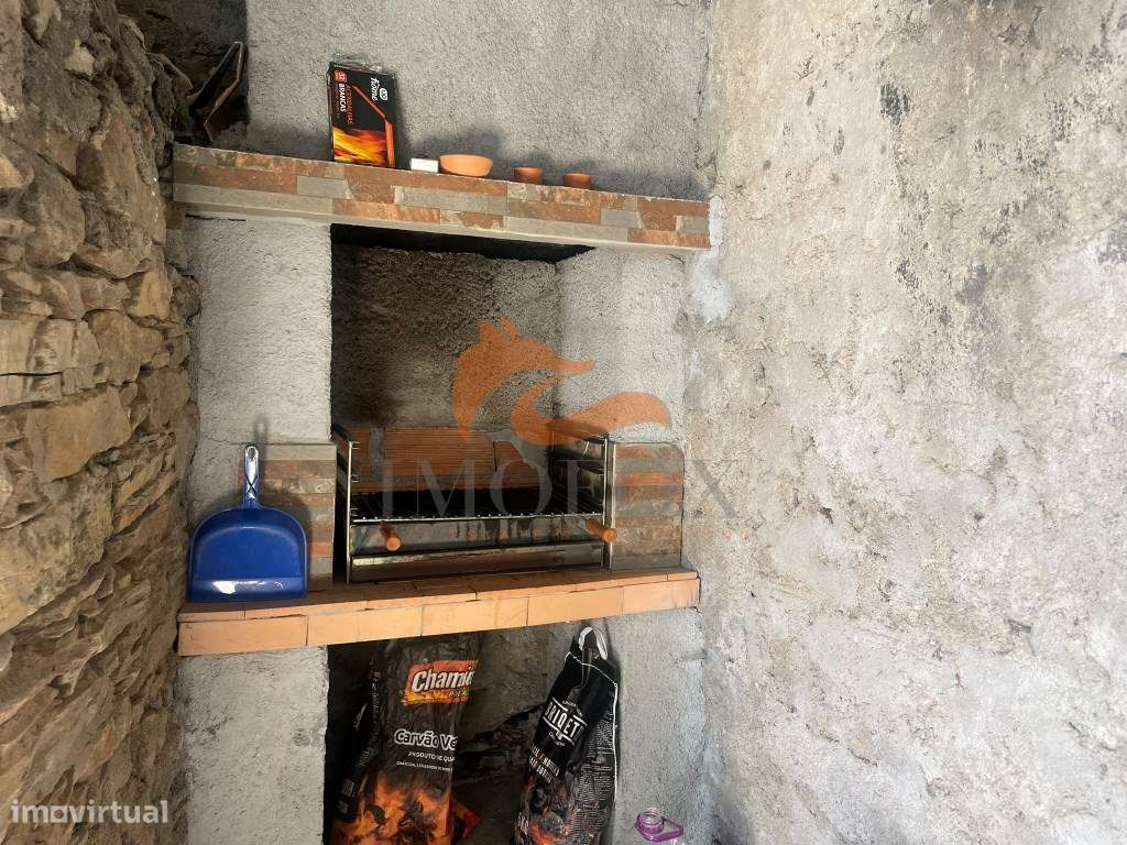 Casa com 2 quartos e jardim nas Corgas, Pomares - Arganil-17