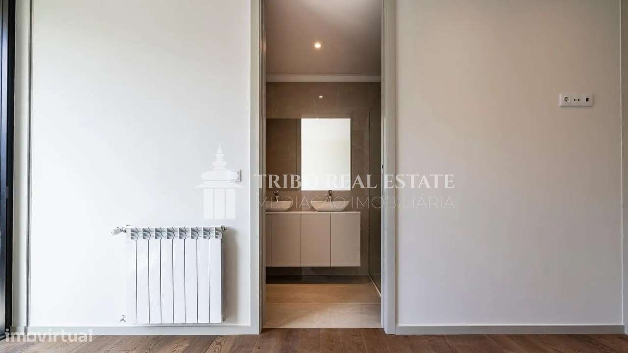 T3 LUXO EM CONDOMÍNIO FECHADO + VISTA MAR-13