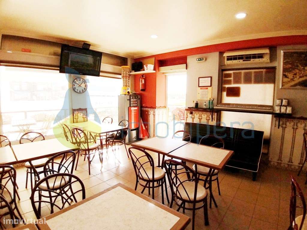 Snack Bar todo equipado em zona revitalizada, a 50 metros do areal! - Grande imagem: 5/13