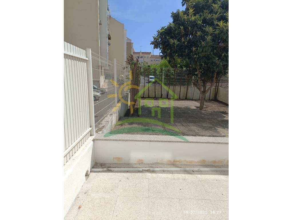 Apartamento T1 Tot. Remodelado Olival Basto Terraço 80m2-38