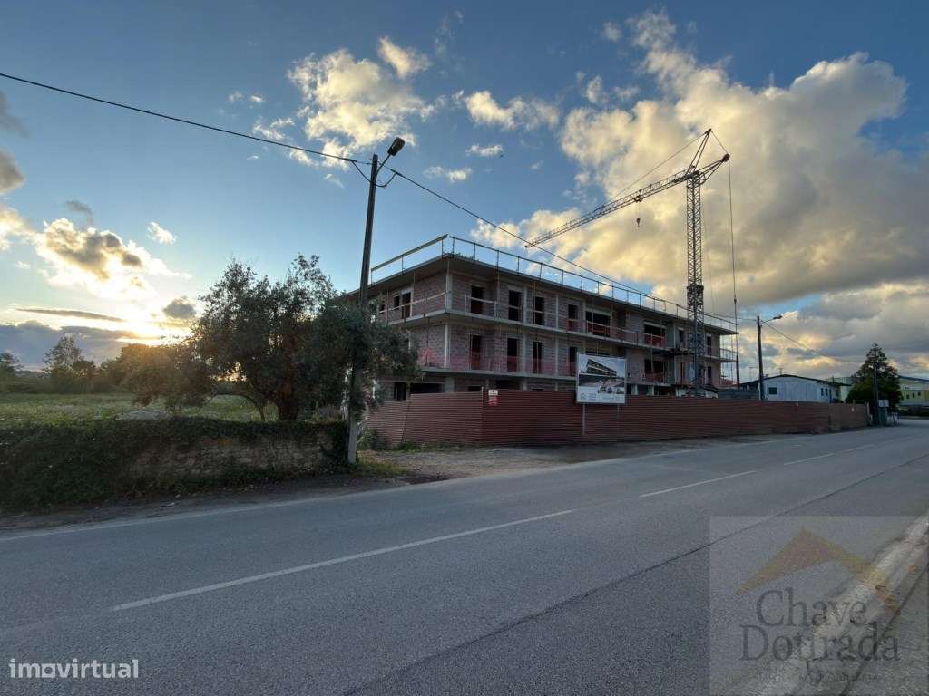 Apartamento T3 com logradouro e garagem - Mealhada-14