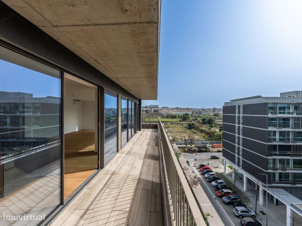 Apartamento T4 com 3 frentes em Matosinhos sul, no edifício Nautilus-23