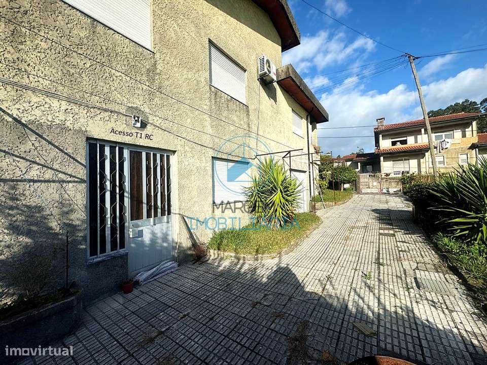 Moradia bifamiliar T4+T1 – terreno, poço, garagem – Anta-28