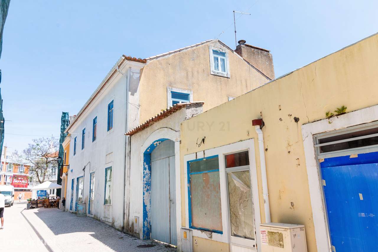 Edifício Espaçoso em Marinha Grande - Oportunidade Única! - Grande imagem: 3/19