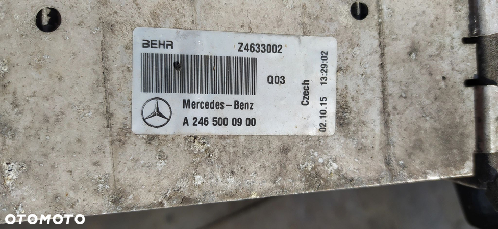 MERCEDES W246 CHŁODNICA INTERCOOLER A2465000900 - 7