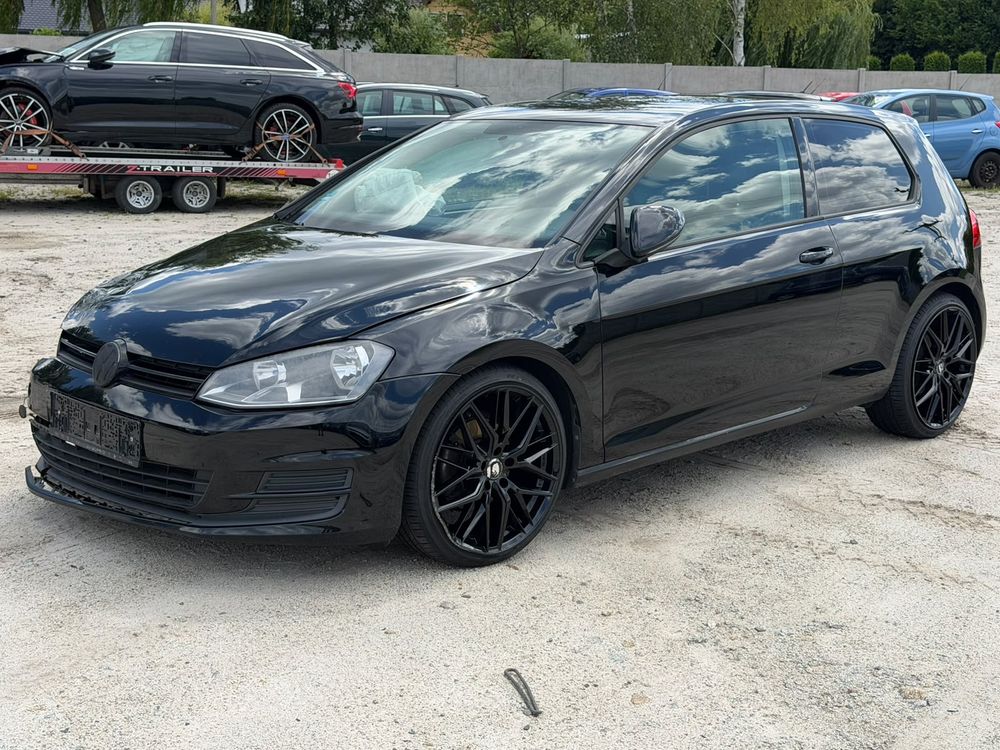 Volkswagen Golf VII (2012-2020) 1.2 TSI BMT Trendline 2013