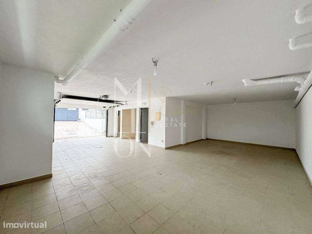 MORADIA T5 RENOVADA | GARAGEM 100 m2 | PRONTA A HABITAR – FEIJÓ-31