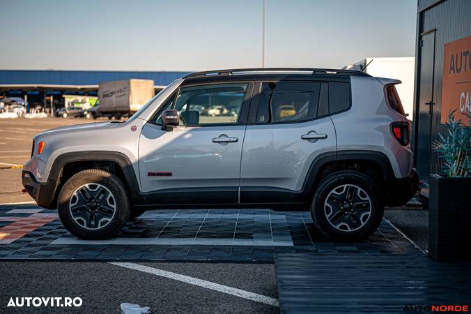 Jeep Renegade 1.3 Turbo 4x4 AT9 Limited - 7