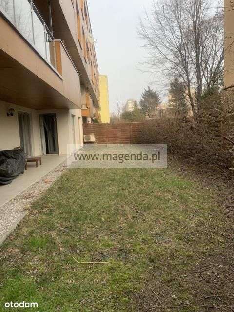 Oryginalny apartament z ogródkiem na Saskiej Kępie-12