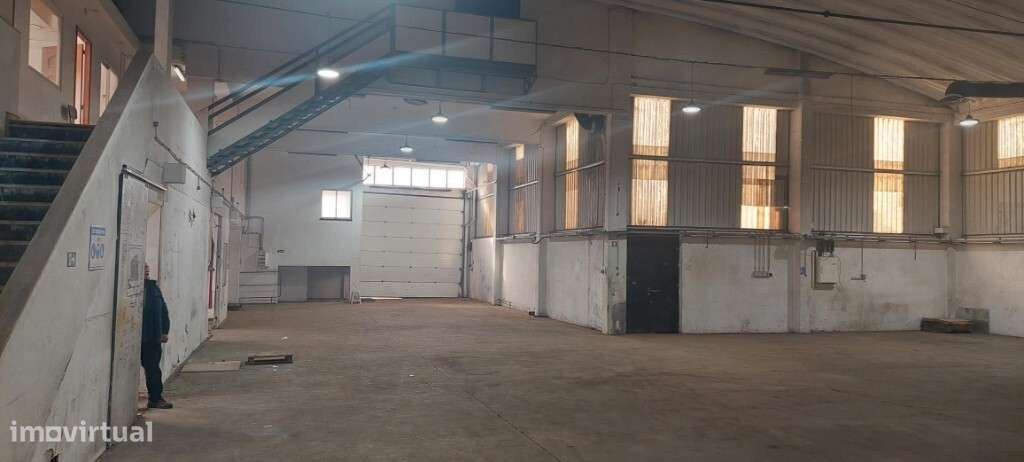 Armazém para arrendar em Rio de Mouro / Albarraque / Sintra - Grande imagem: 5/15