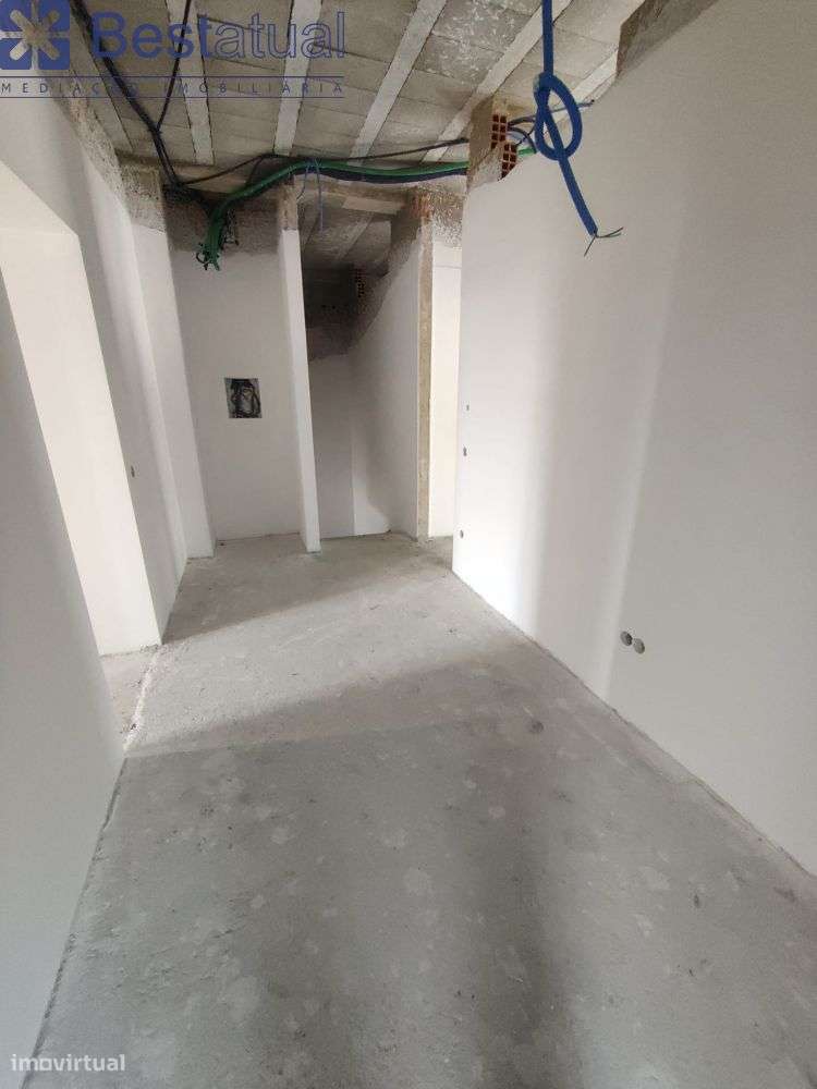 Moradias Bifamiliar - Acab. de Qualidade - Avidos-35