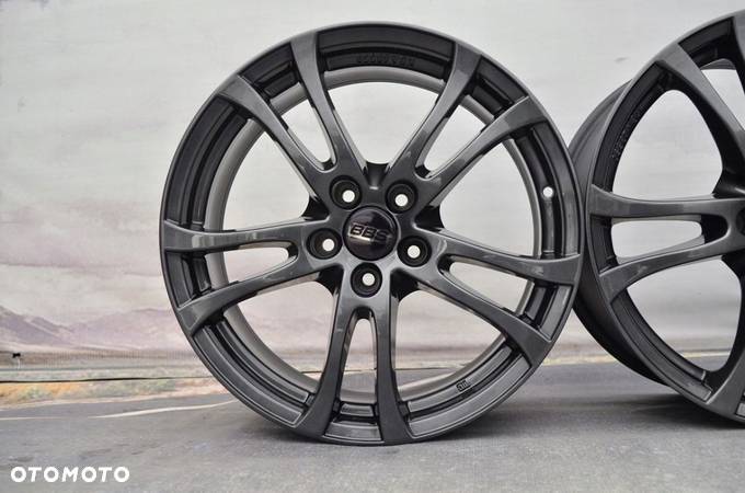 Felgi 8x18 5x112 Audi A3 A4 A6 A8 Merc C E VW Golf - 4