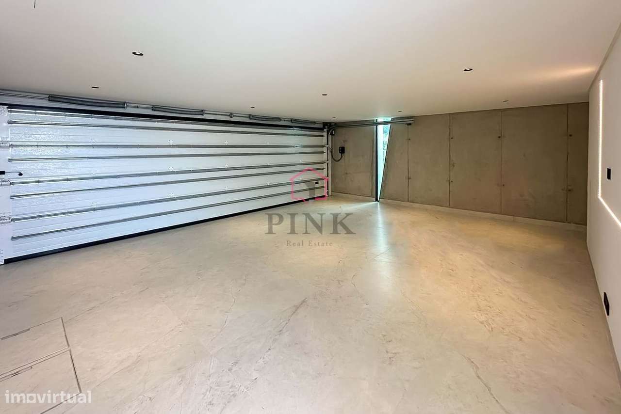 Moradia de Luxo com Piscina - T4 no Funchal-59