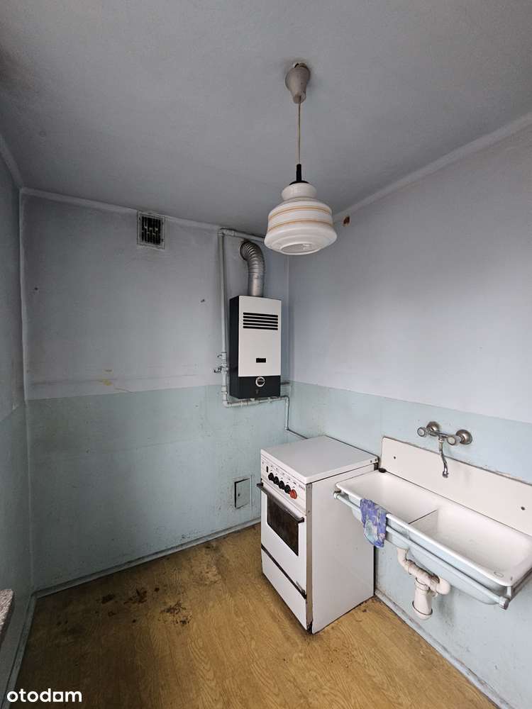 Mieszkanie 2 pokoje do remontu I piętro w spokojnej częsci Bytomia-6