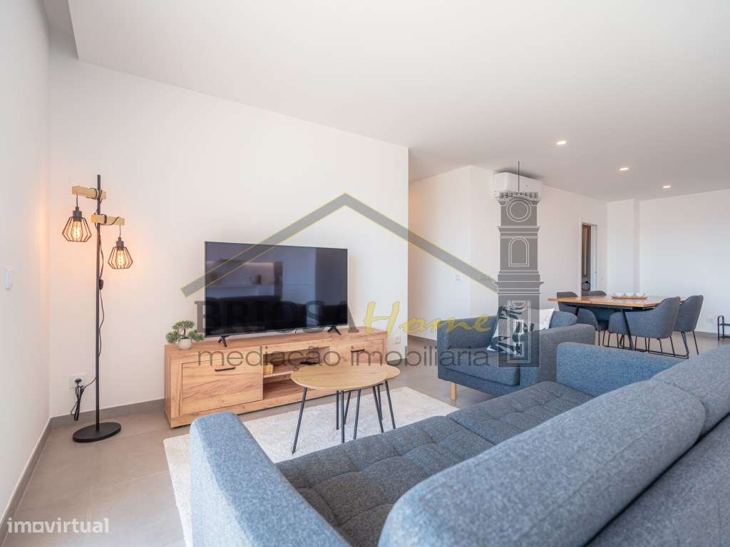 Apartamento T4, com vista mar, na Figueira da Foz-16