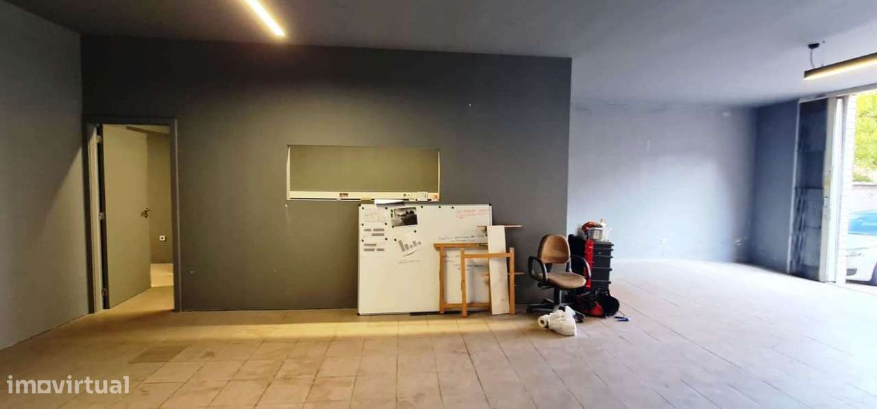 Espaço Comercial com 280 m² em Lomar – Localização Estratégica, - Grande imagem: 3/23
