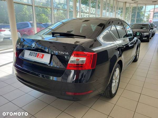 Skoda Octavia 1.4 TSI Style DSG - 6