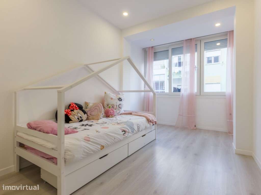 Apartamento T2 - Paio Pires - Remodelado-18