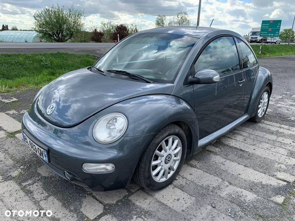 Volkswagen New Beetle - 3