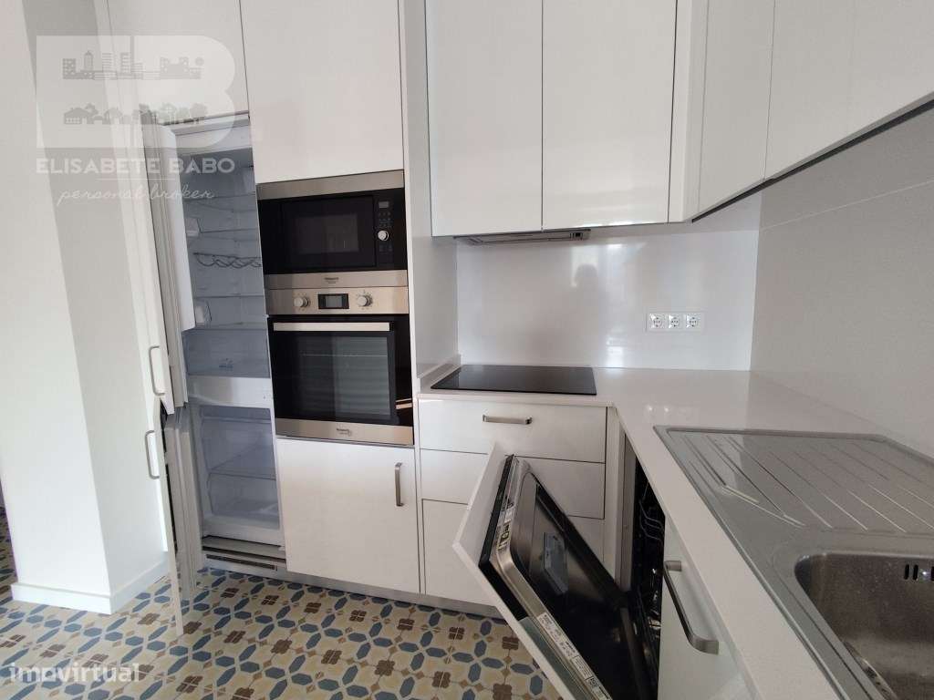 Fantástico apartamento T2+1 no Centro do Montijo-24