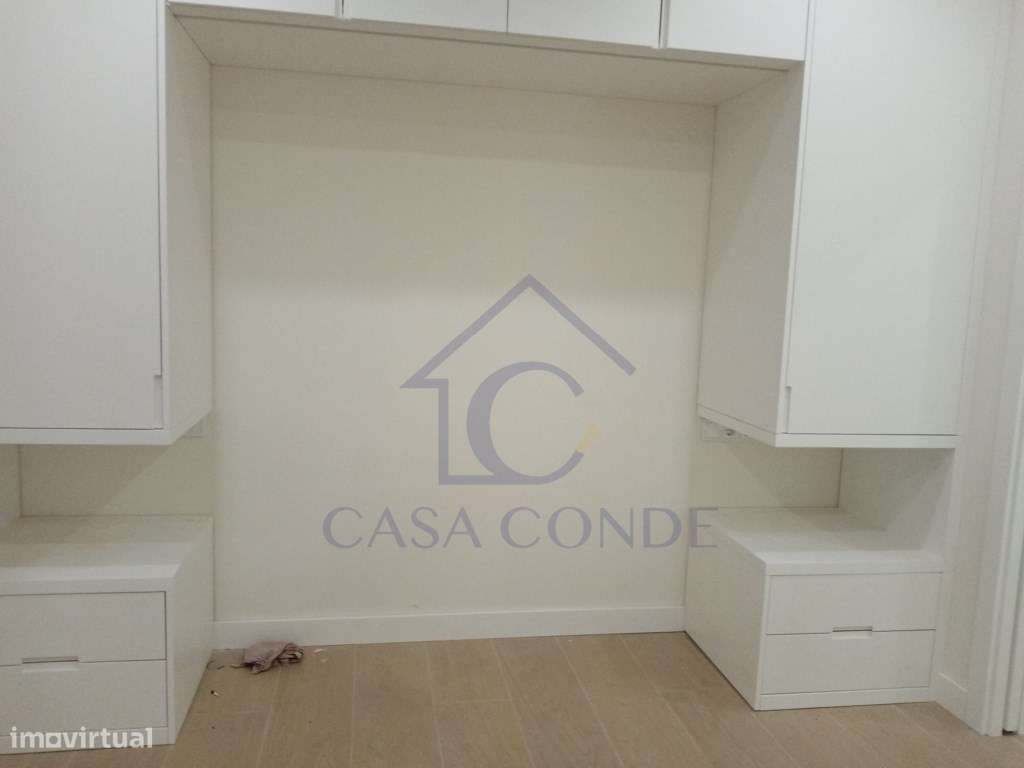 Moradia T4 Duplex com piscina, 180 m², acabamentos de luxo-16