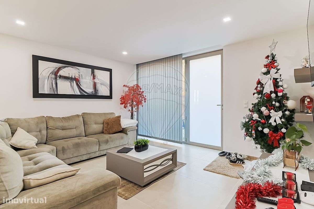 Moradia T8 para venda - Grande imagem: 5/37