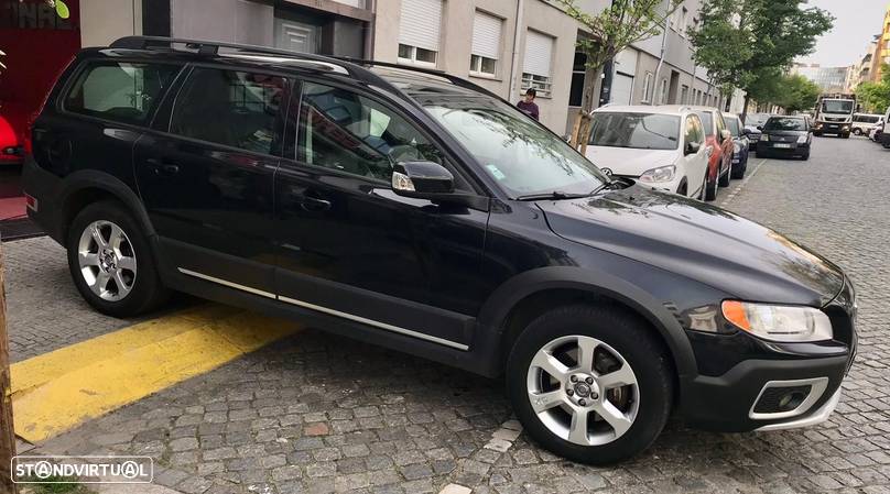 Volvo XC 70 D5 Summum Geartronic - 4