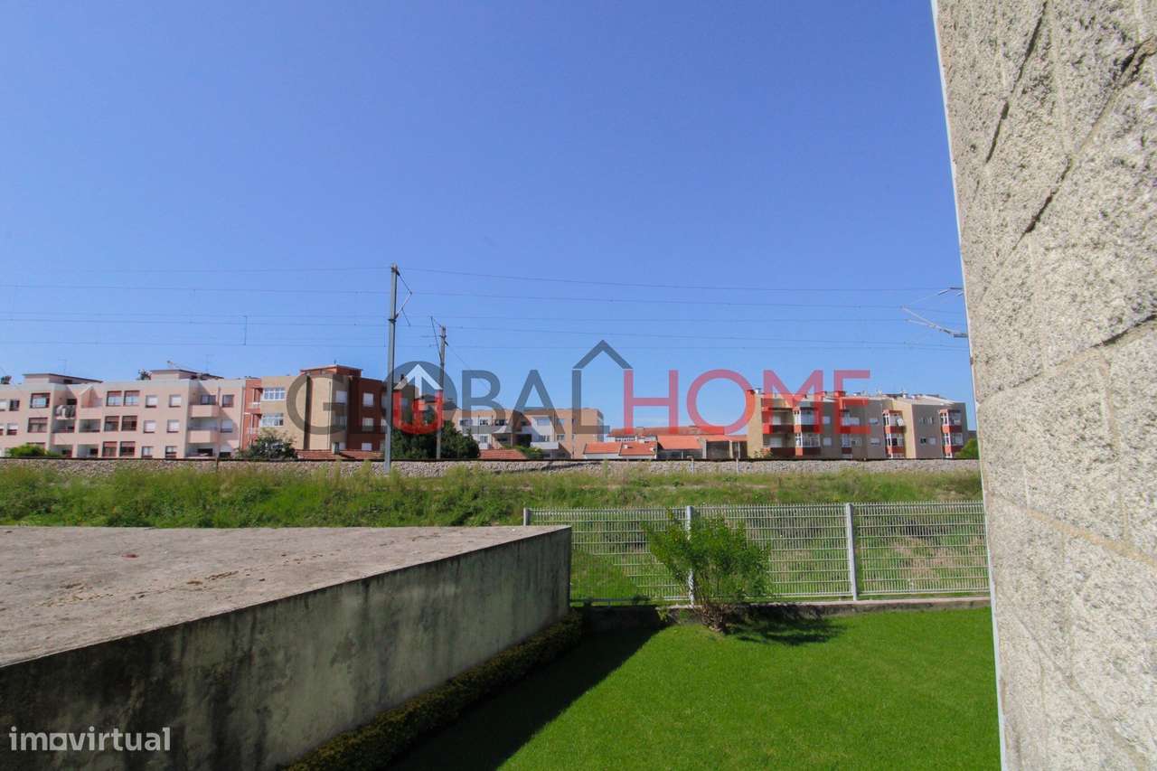 Apartamento T2+1 Renovado em Ermesinde-8
