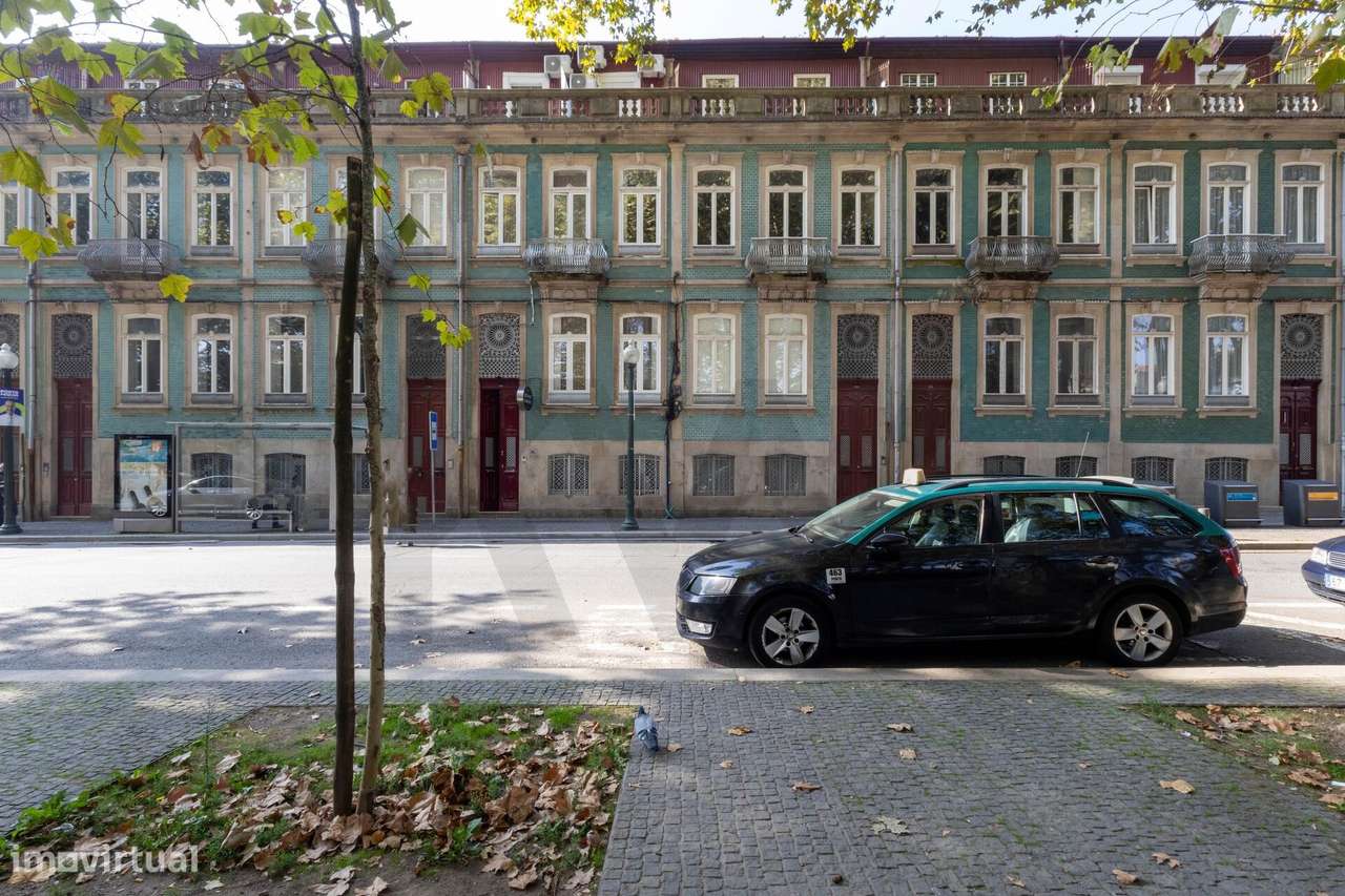 Prédio histórico remodelado na Praça Marquês de Pombal | 17 quartos, t - Grande imagem: 2/26