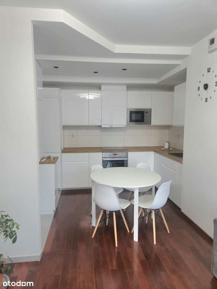 2- pokojowe  mieszkanie z balkonem i pełnym wyposażeniem.-1