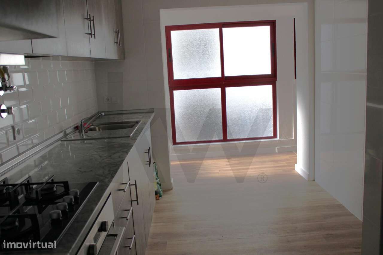 VENDE-SE APARTAMENTO T3 TOTALMENTE REMODELADO EM ÉVORA-14