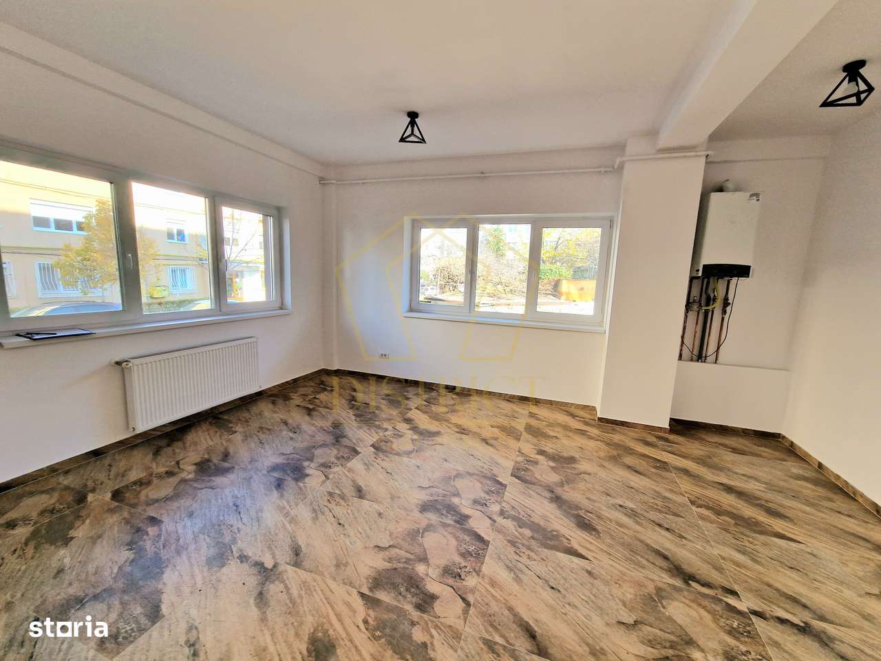 Spatiu birouri cladire noua cu 2 incaperi spatioase I Complexul Studen - Imagine principală: 5/8