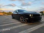 Dodge Challenger - 8