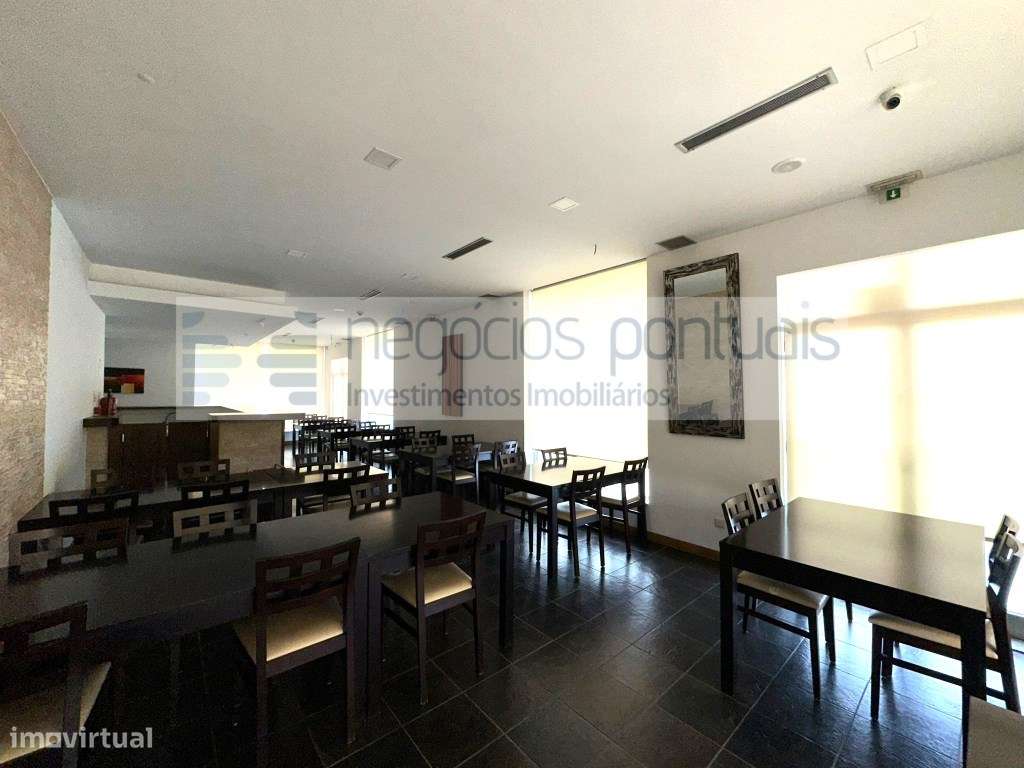 Restaurante com esplanada, mobilado e equipado - Grande imagem: 3/30