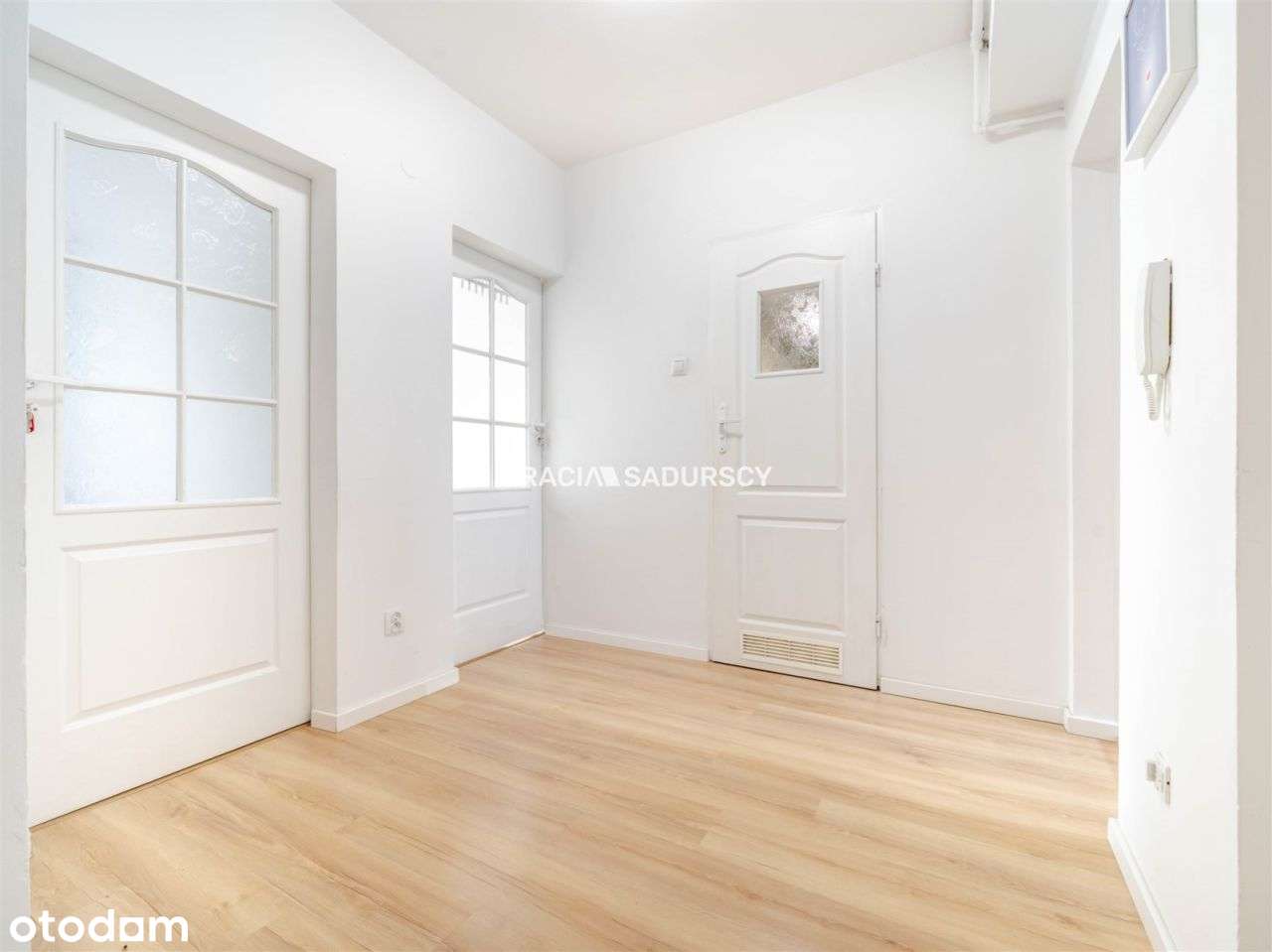 64m2 4 pok+ os kuchnia balkon Bronowice-16