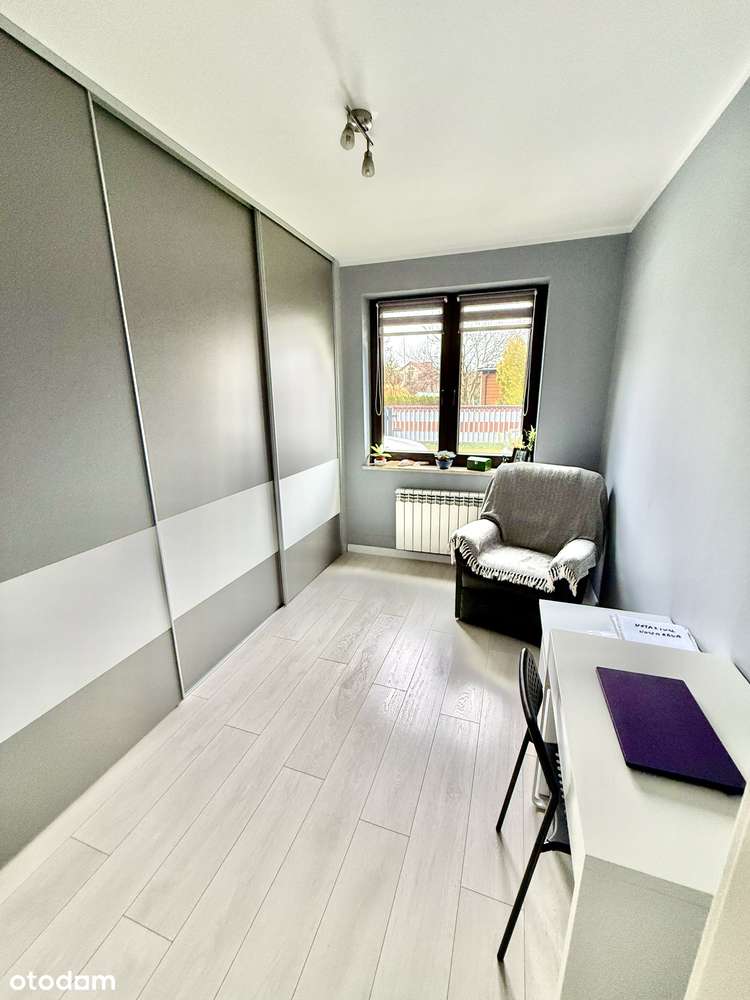 Przestronny dom wolnostojący w Imielinie, idealny dla dwóch pokoleń-5