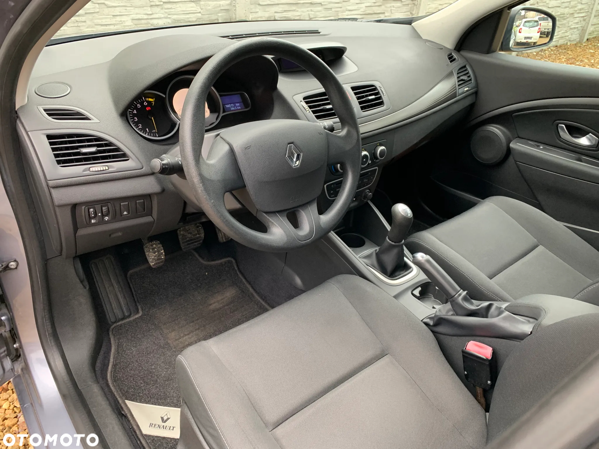 Renault Megane 1.6 16V 100 Authentique - 7