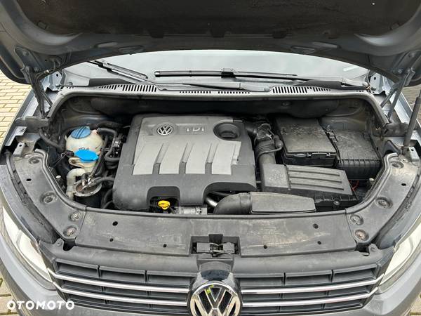 Volkswagen Touran 1.6 TDI DPF Highline - 10