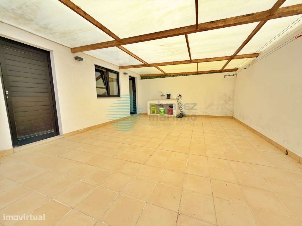 Excelente Moradia / Quinta, área de terreno com 14.600 m2, piscina ...-9
