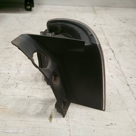 Farolim Stop Direito Seat Ibiza Iii (6L1) - 4