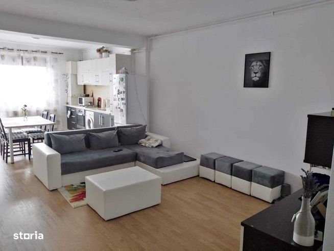 Inchiriez apartament cu 2 camere - 63 mp utili + balcon - in Bistrita