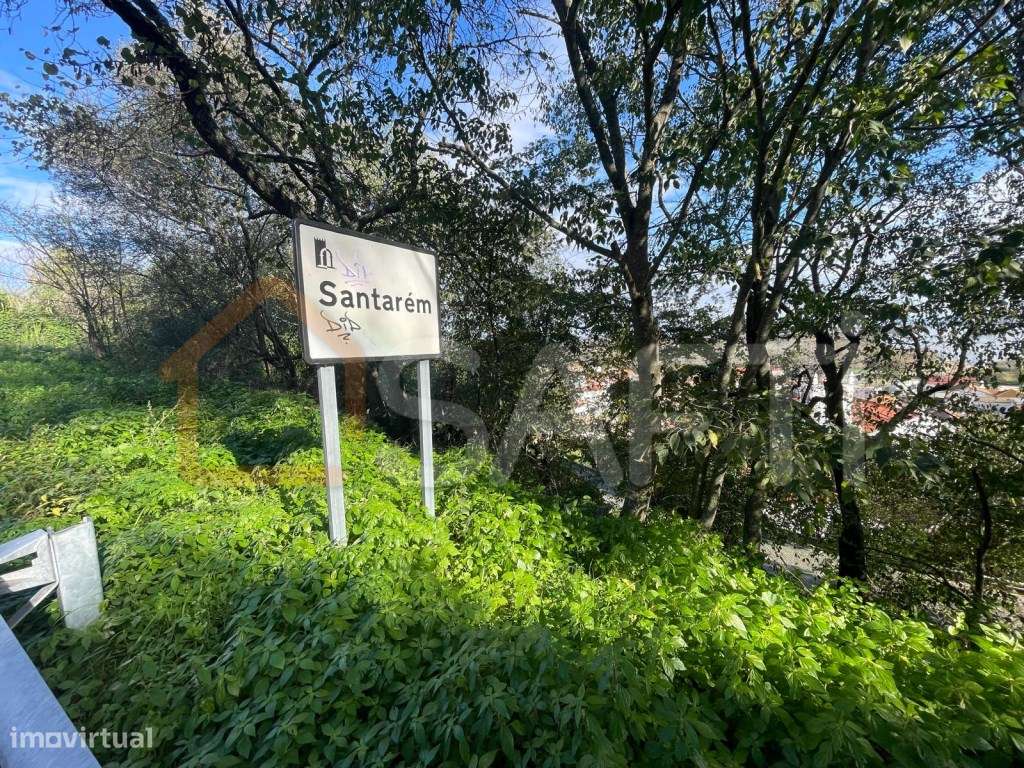 Terreno urbano para construção em Santarém - Grande imagem: 3/23