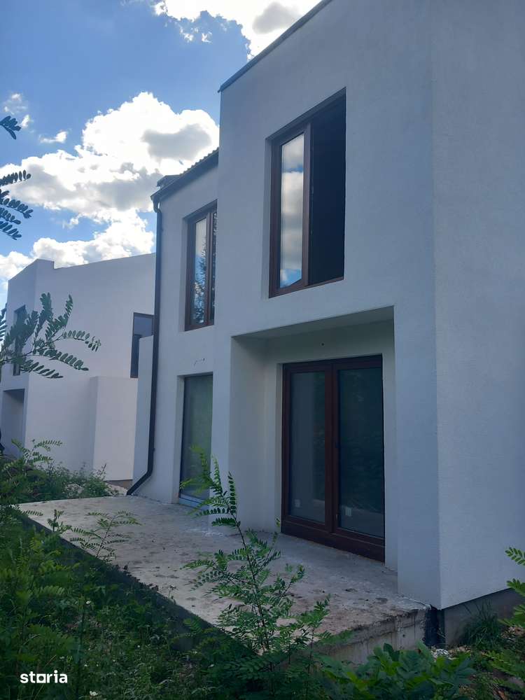 Casa cu etaj,120 mp util,teren 350mp,LIVEZENI - Imagine principală: 2/5