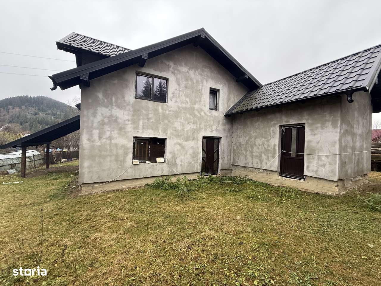 Casa Sucevița | 4.000 mp teren | Zonă liniștită - Imagine principală: 2/17