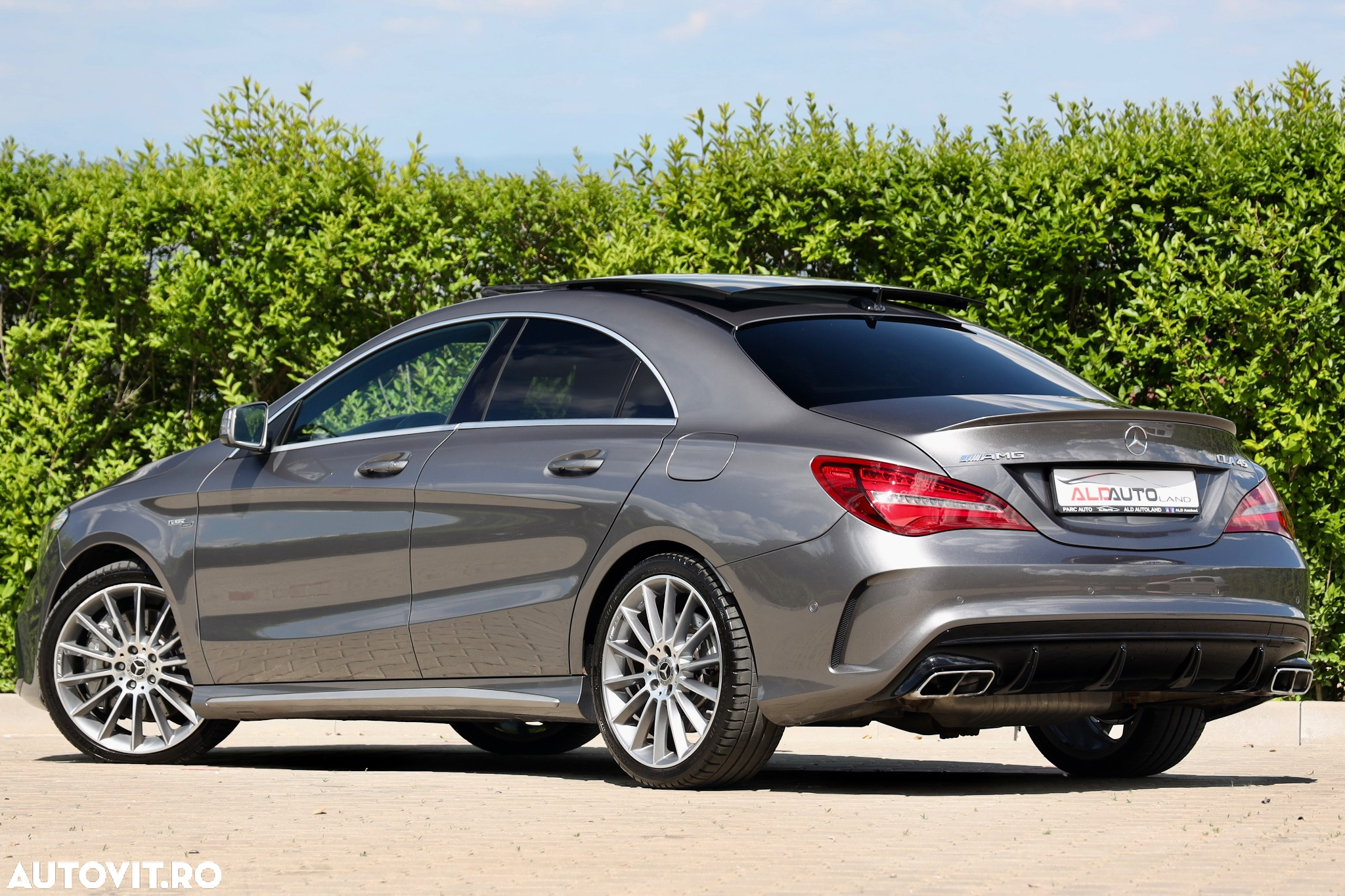 Mercedes-Benz CLA AMG 45 4Matic 7G-DCT - 4