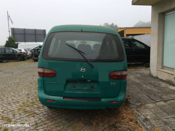 Traseira Hyundai H1 - 1