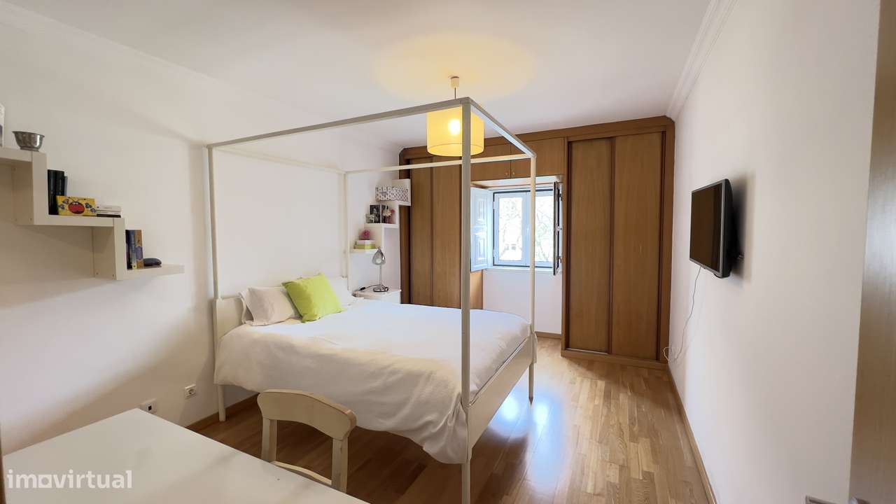 Apartamento T6 Duplex junto à Gulbenkian-19