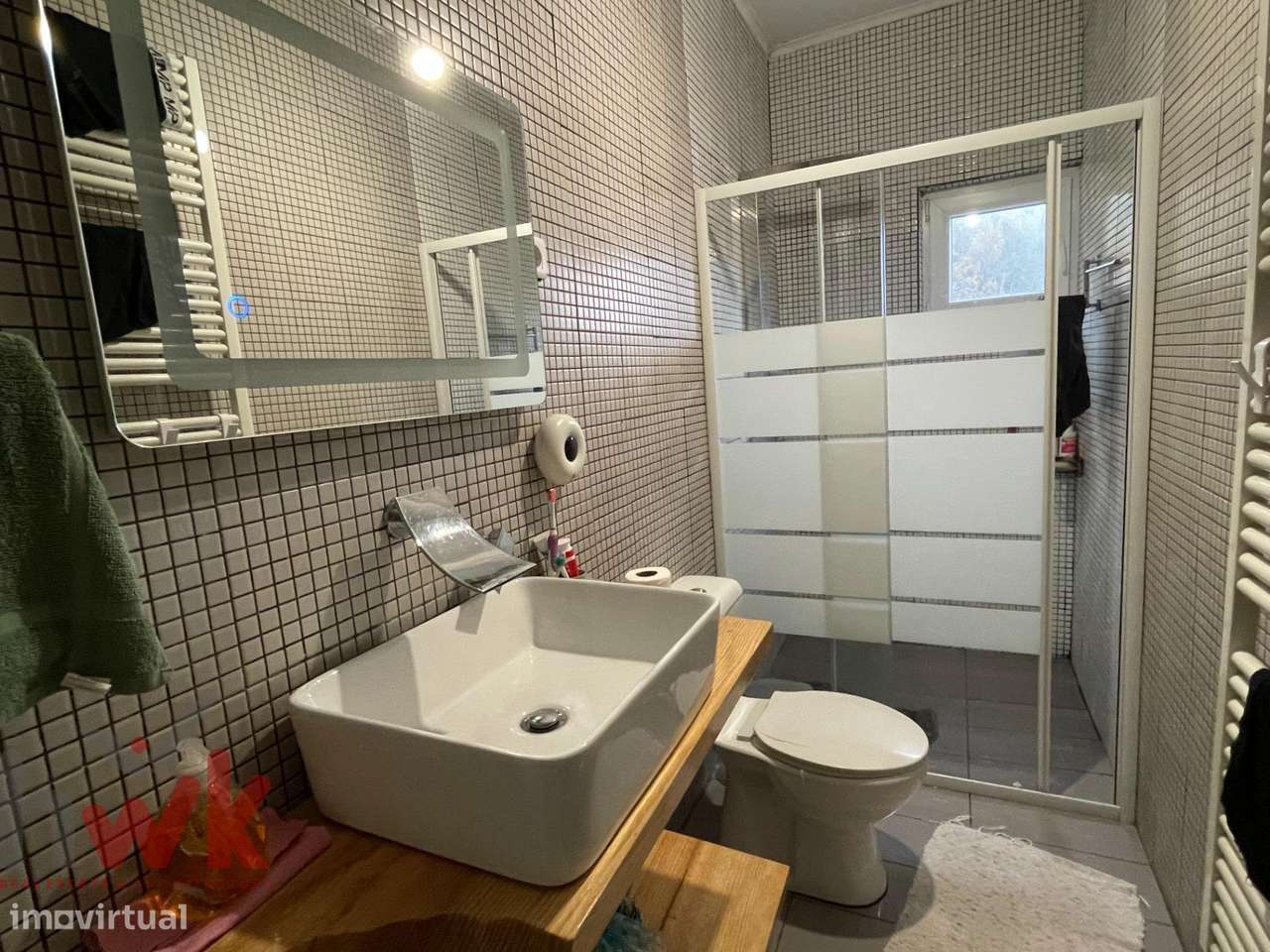 Prédio com 3 apartamentos + Casa T3-8