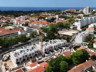 Moradia T4 com jardim inseria num novo empreendimento em Cascais - Grande imagem: 4/81